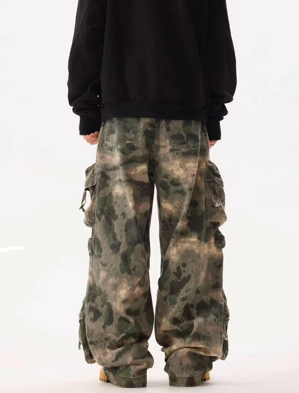 Camo Baggy Cargo Jeans - Image 3